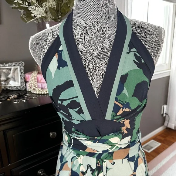 BCBGMAXAZRIA Halter Floral Fit & Flare Dress Sage Navy Resort Coastal Chic XS - Picture 7 of 16